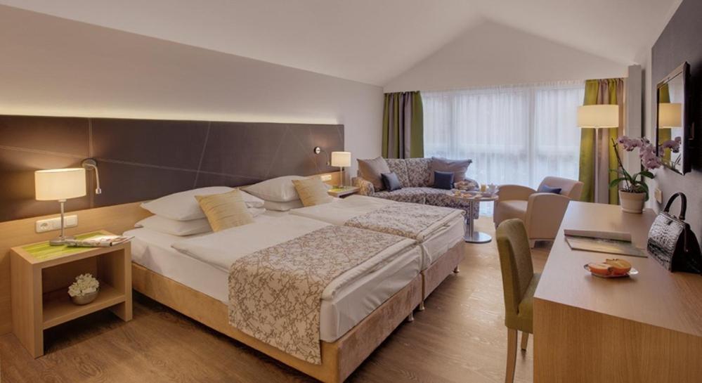 Hotel Holl Schongau Buitenkant foto